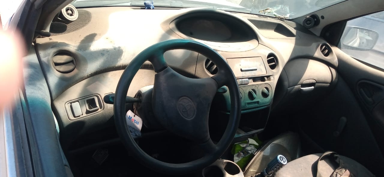  Toyota YARIS 2004    EN DESARME